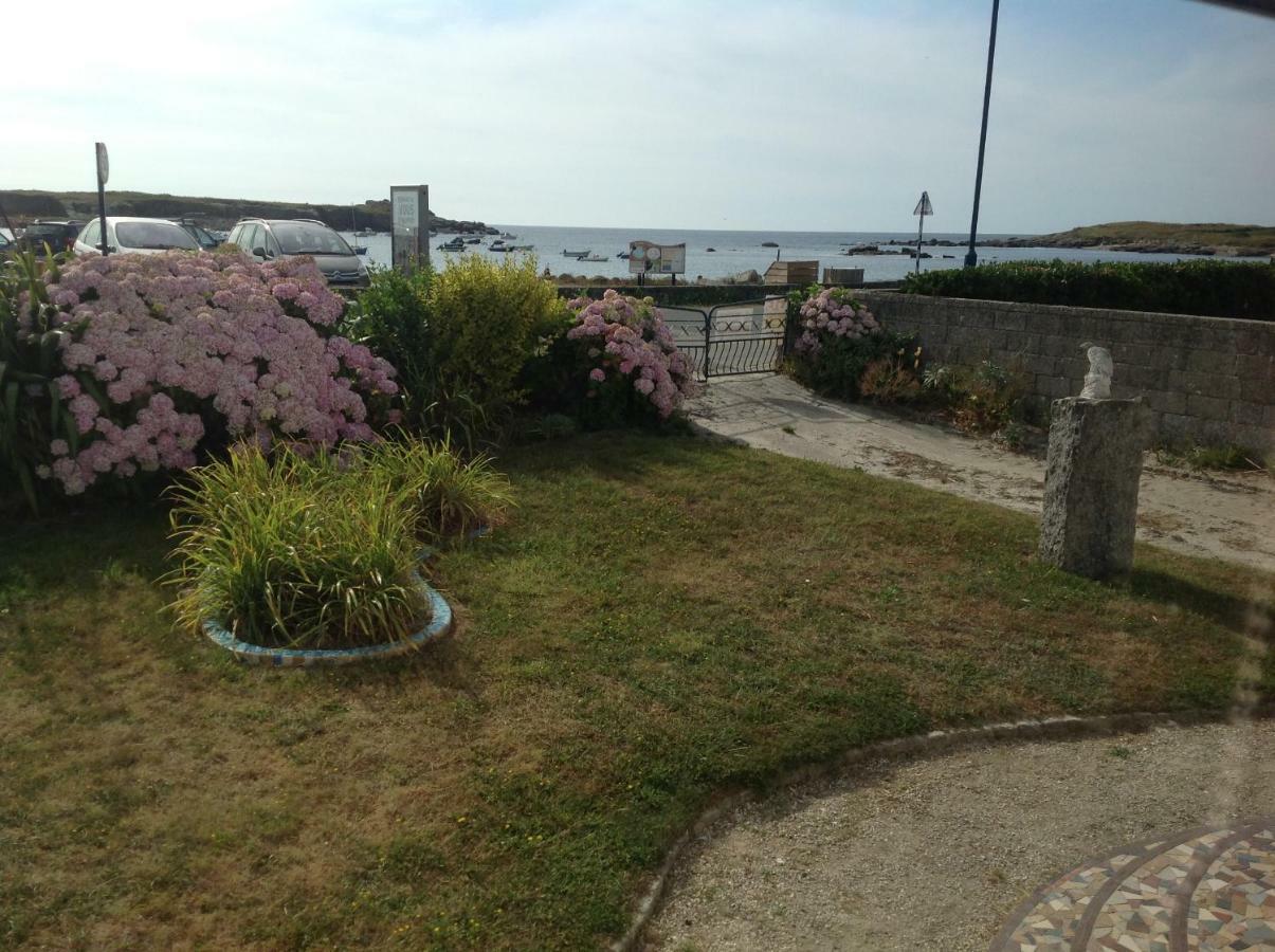 Au Bord Du Chenal *
